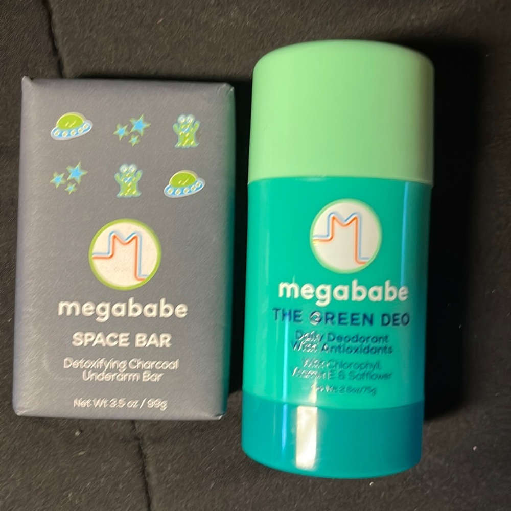 Mega Babe Green Deo & Space Bar